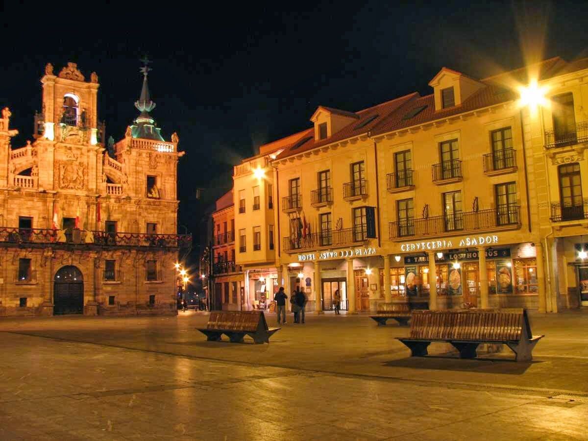 Exe Astur Plaza Hotel Astorga Buitenkant foto