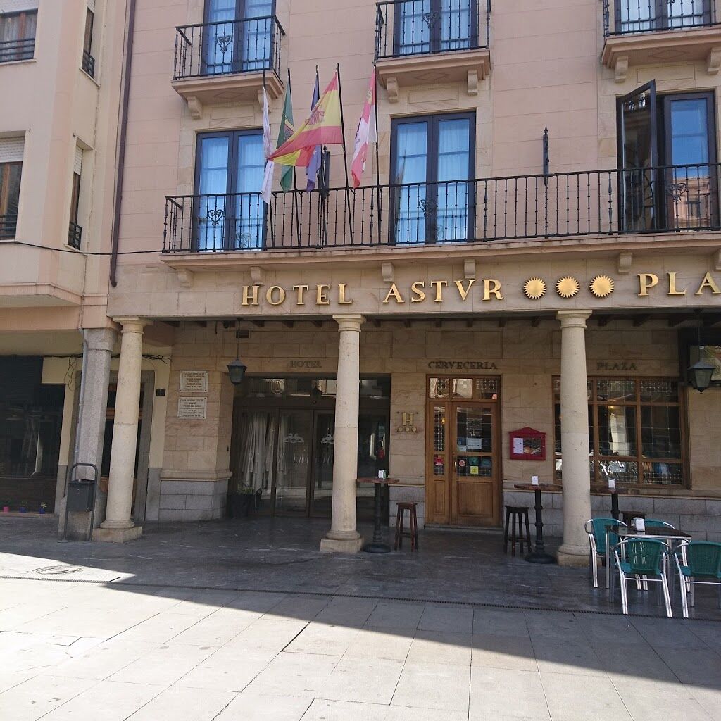 Exe Astur Plaza Hotel Astorga Buitenkant foto